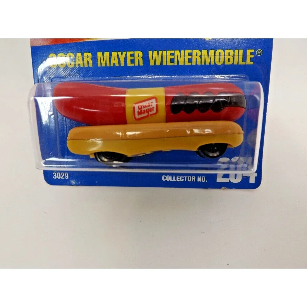 1991 Hot Wheels Blue Card Oscar Mayer Wienermobile Collector NEW MODEL #204 - Picture 3 of 7
